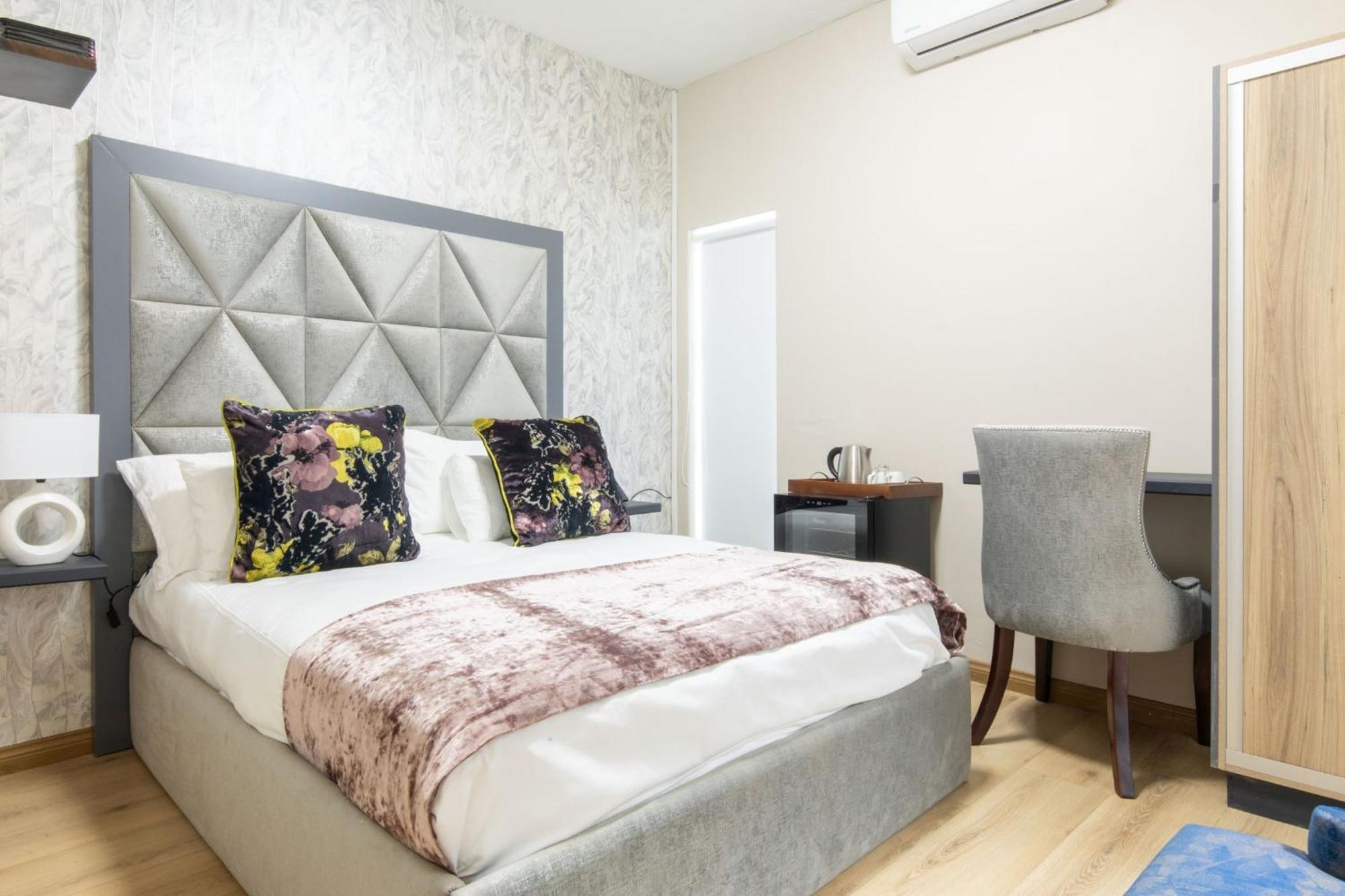Dolphin Bay Boutique Hotel And Spa Port Elizabeth Eksteriør billede