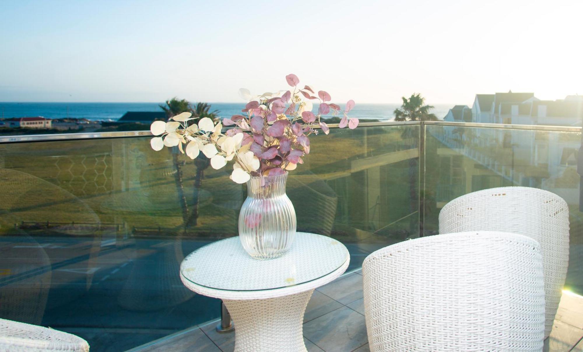 Dolphin Bay Boutique Hotel And Spa Port Elizabeth Eksteriør billede
